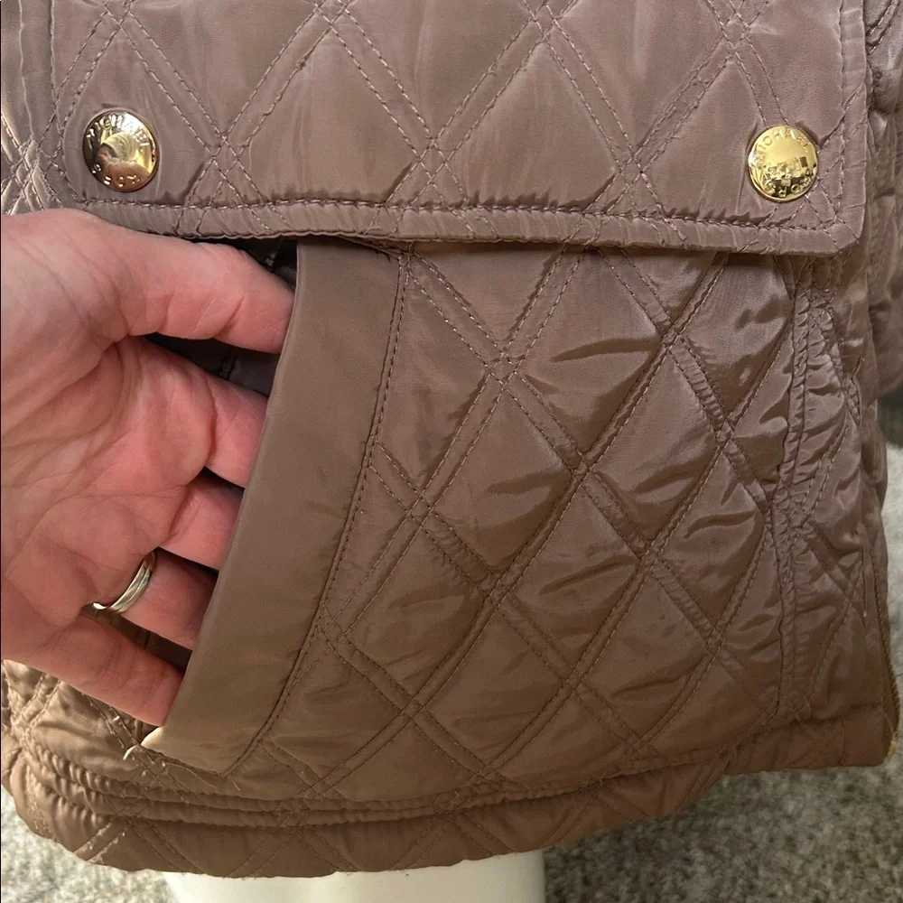 Michael Kors Light Brown Quilted Puffer Jacket Gold Accents Size M - Picture 8 of 14